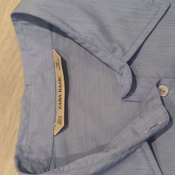 Zara small button up shirt - Picture 3 of 7